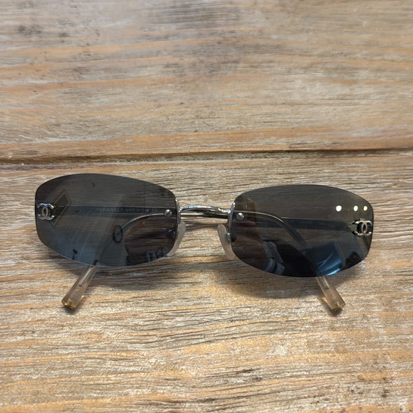 Vintage Chanel sunglasses - Picture 1 of 2